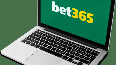 板仓滉喜收门兴团队祝贺，助力日本队挺进世界杯